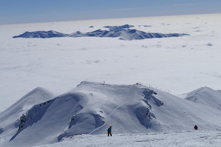 Full-Day Gudauri Ski Tour from Tbilisi — Ski the Caucasus Peaks photo 6