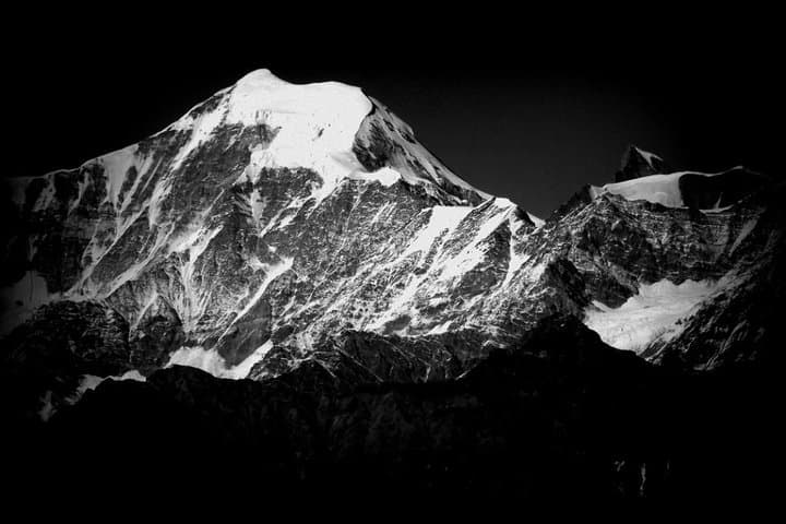 Dayara Bugyal Trek: High-Altitude Meadows & Himalayan Panorama near Uttarkashi photo 3
