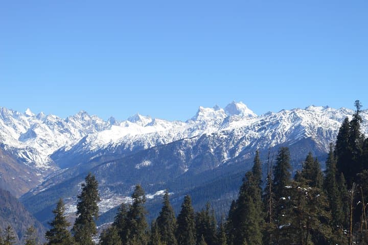 Kedarkantha Trek Guide: 5-Day Himalayan Summit & Camping Experience