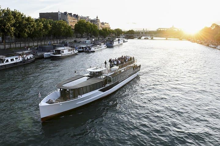 Electric Seine River Guided Cruise in Paris — Live Guide & Monument Views photo 6