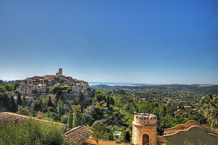 Day Trip from Nice to Grasse, Gourdon & Saint-Paul-de-Vence — Perfume, Views & Riviera Villages photo 3
