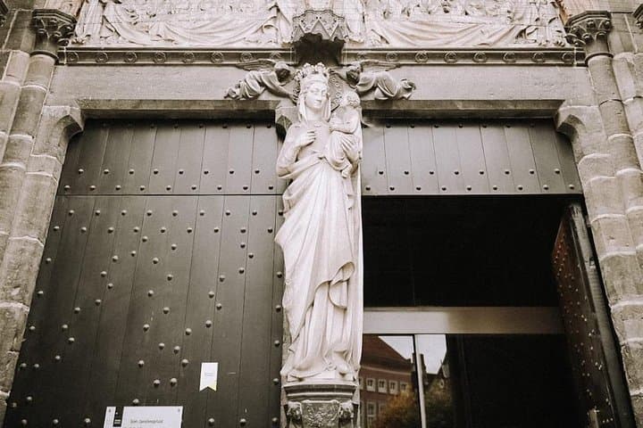 Private Architectural Tour of Bruges: Gothic Towers, Canals & Chocolate photo 3