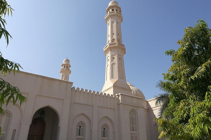 Ultimate Salalah City Highlights Tour — Sultan Qaboos Mosque, Al-Baleed & Haffa Souq photo 1