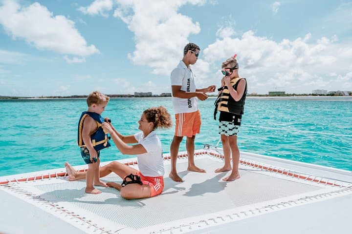 Aruba Morning Catamaran Brunch & Snorkel — Antilla Wreck to Catalina Bay photo 2