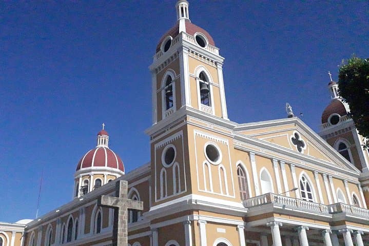 Granada Isletas & Masaya Volcano Day Tour: Colonial City, Lake Monkeys & Lava photo 4