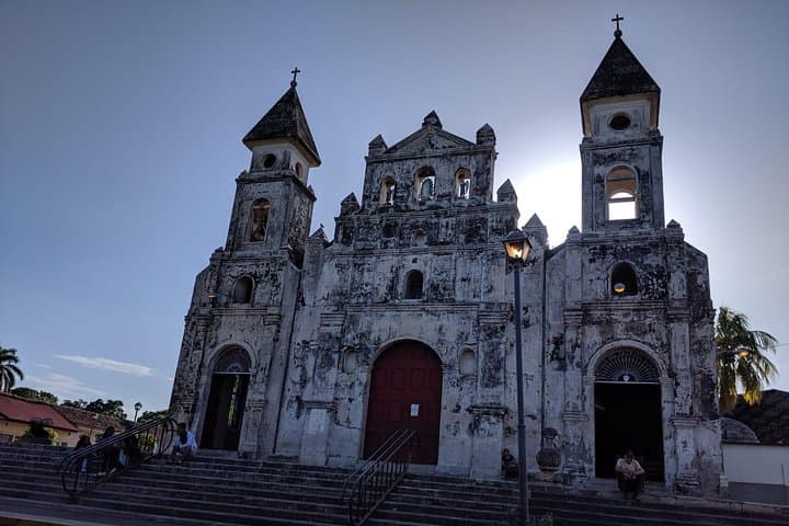 Granada Private Boat Ride and Colonial City Tour to Catarina Lookout photo 2