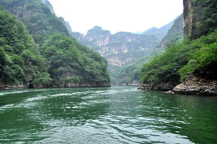 Longqing Gorge Cruise & Unrestored Badaling Great Wall — Private Day Tour from Beijing photo 2