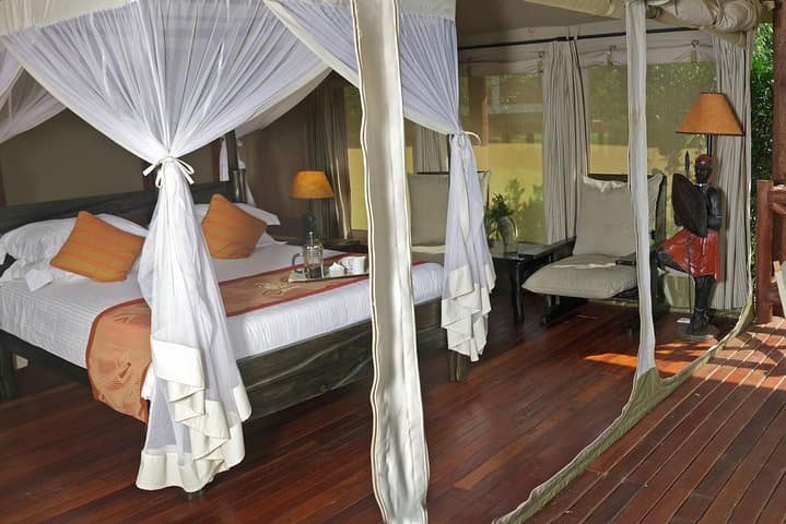 Masai Mara 3-Day Luxury Tented Safari: Rift Valley Drives & Big Five Game Drives photo 2