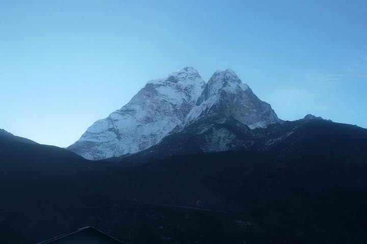 Everest Base Camp Trek: Complete Guide to the Khumbu High-Altitude Journey photo 5