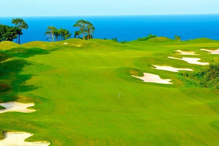Tee Off in Paradise: Exploring Golfing Packages from Falmouth, Jamaica photo 6