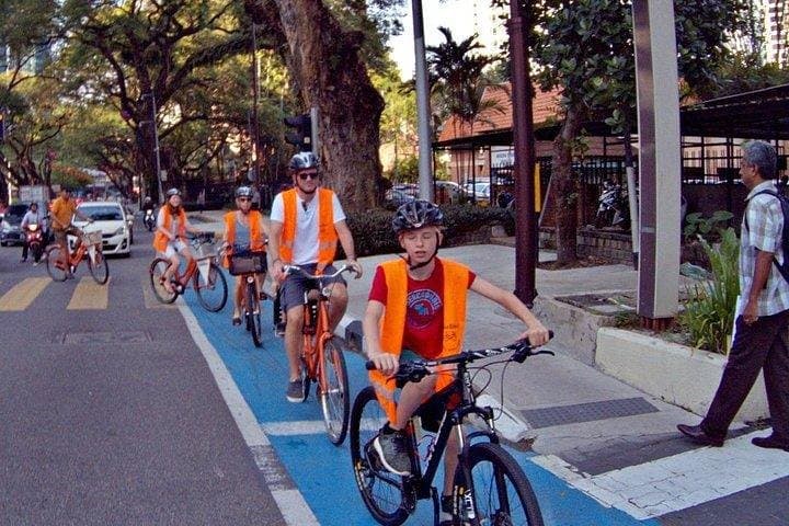 Kuala Lumpur Sunset and Night Cycling Tour — 4-Hour City Highlights photo 2