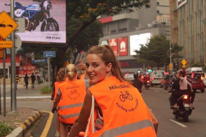 Kuala Lumpur Sunset and Night Cycling Tour — 4-Hour City Highlights