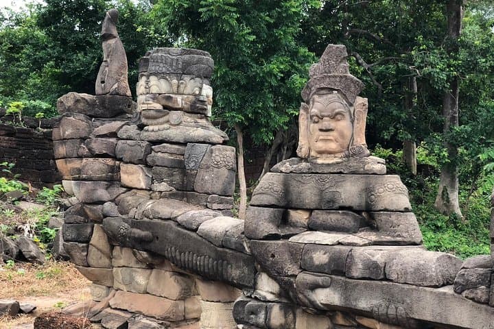 Exploring Banteay Chhmar, Banteay Toap & Ang Trapaeng Thma — Private Day Tour from Siem Reap photo 2