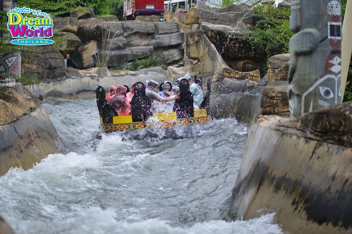 Dream World Bangkok: Practical Guide to the Theme Park with Buffet Lunch photo 5