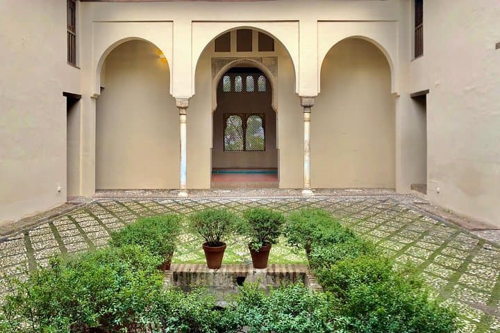 Albaicin Granada Private Walking Tour: UNESCO Muslim Quarter & Alhambra Views photo 3