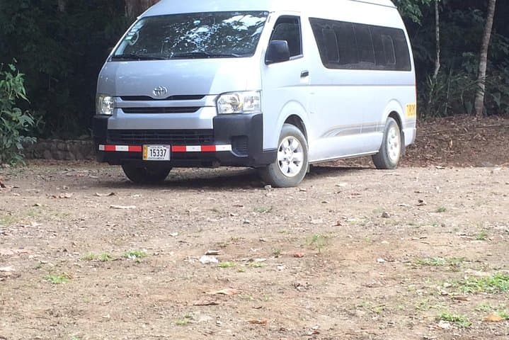 Private Transfer from SJO to Monteverde: Comfortable Airport-to-Cloud-Forest Van Service