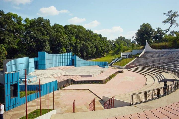 Magic Christmas in Kinshasa: A Two-Hour Cultural City Tour photo 5