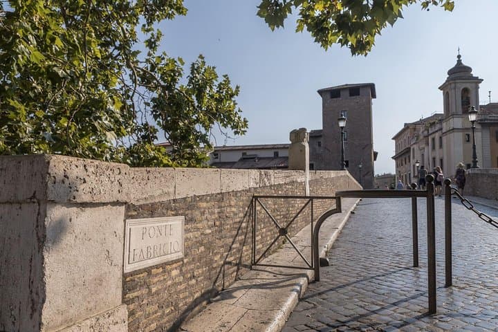 Rome Treasure Hunt in the Ghetto and Trastevere: Interactive Walking Quiz photo 4