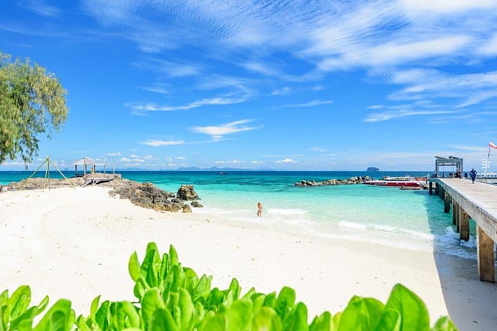 Raya Noi, Raya Yai & Maiton Island Speedboat Tour from Phuket