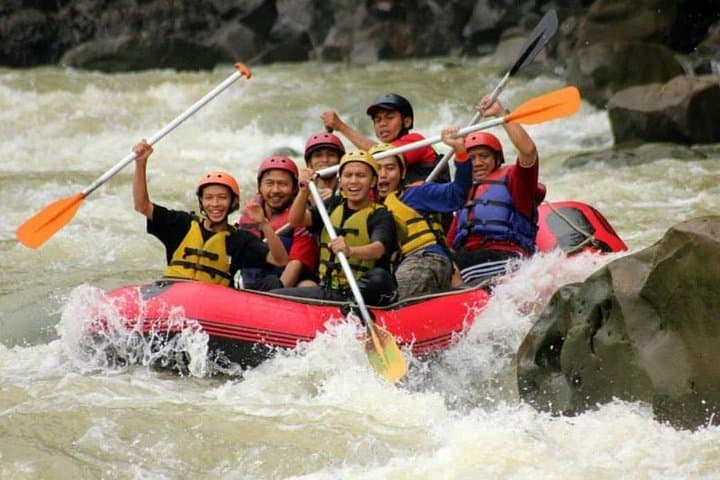 Elo River Rafting Yogyakarta: Family-Friendly Whitewater on Java's Jungle River photo 4