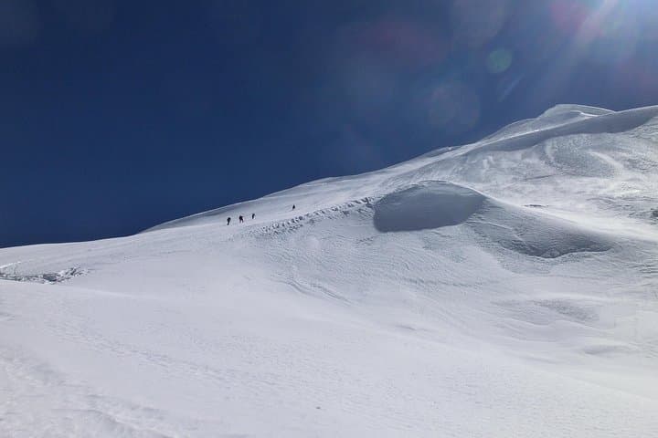 Mera Peak Climbing Guide: 20-Day Route to the 6,476m Summit photo 4