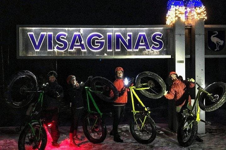 Night-Time Fat Biking in Visaginas: High-Speed Ride around Smalvos Lake photo 3