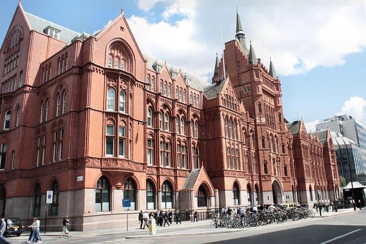 Charles Dickens London Self-Guided Audio Walk: See His Real-Life Haunts