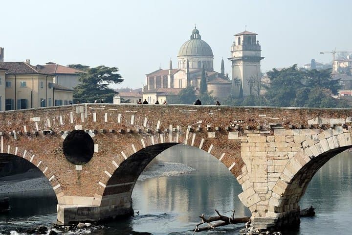 Private Day Trip from Venice to Verona: Guided Walking Tour & Fast Train photo 2
