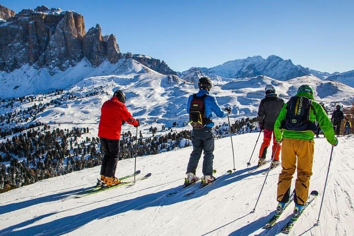 Sellaronda Ski & Snowboard Tour: Full-Day Dolomites Loop on Skis