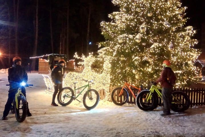 Night-Time Fat Biking in Visaginas: High-Speed Ride around Smalvos Lake