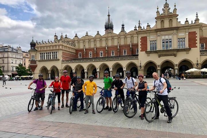 Krakow Small-Group Bike Tour: Old Town to Podgórze in 3–4 Hours
