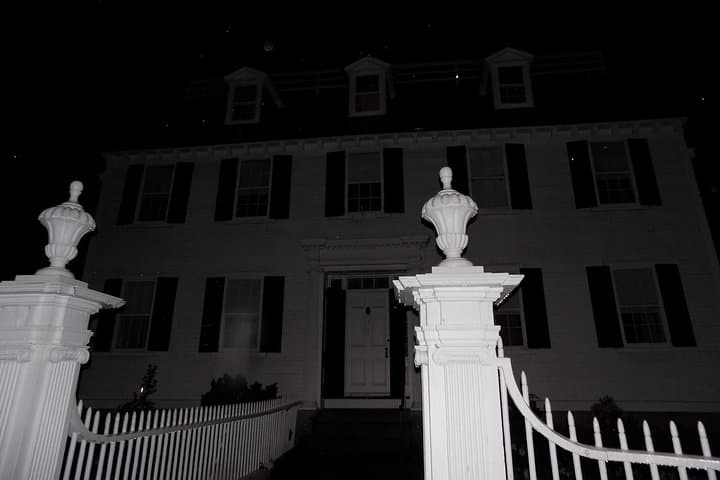 Salem Haunted Footsteps: Best Ghost & Paranormal Walking Tour photo 5