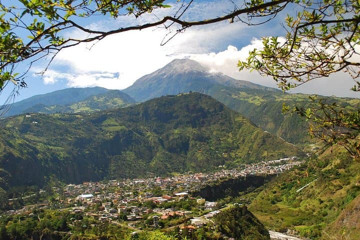 Baños Waterfalls Route: Pailón del Diablo, Manto de la Novia & End-of-the-World Swing photo 3