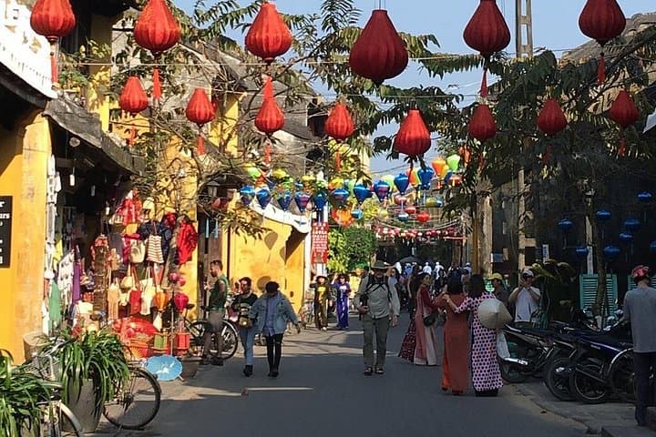 Lantern Making and Hoi An Walking Tour: Hands-On Craft & Ancient Town Highlights photo 4