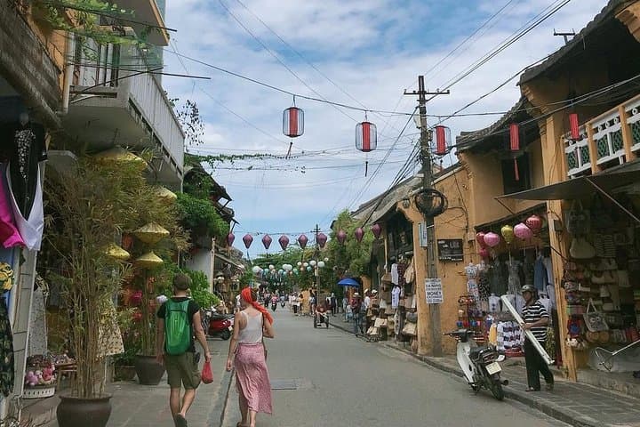 Lantern Making and Hoi An Walking Tour: Hands-On Craft & Ancient Town Highlights photo 2