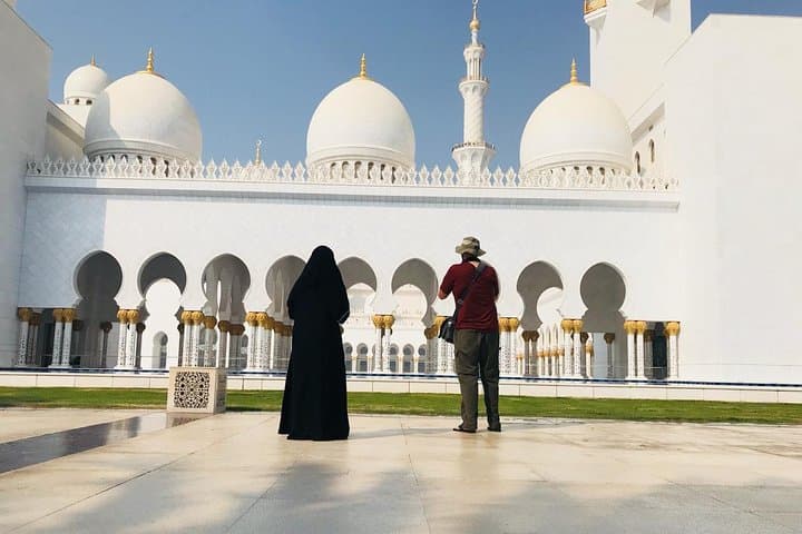 Abu Dhabi in a Day: Sheikh Zayed, Corniche & Yas Island from Dubai