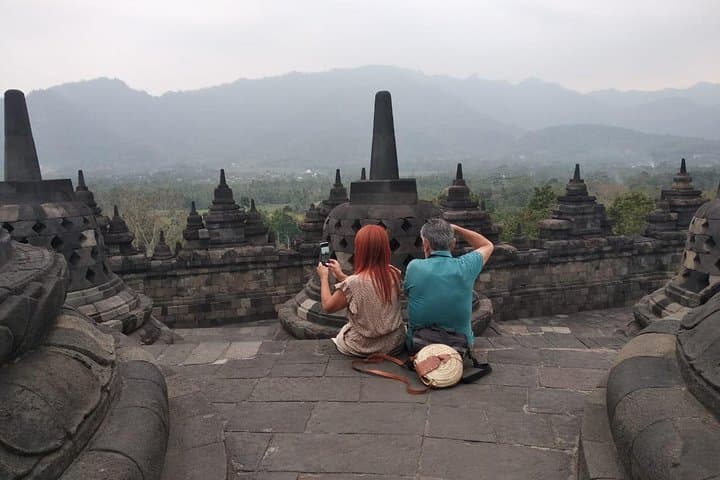 Private Car Hire with Local Guide in Yogyakarta — 10-Hour Custom Day Trip photo 2