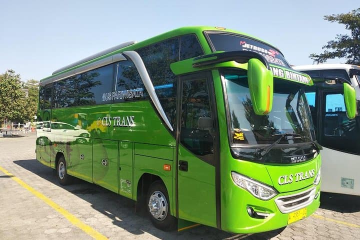 Private Car Hire with Local Guide in Yogyakarta — 10-Hour Custom Day Trip photo 3