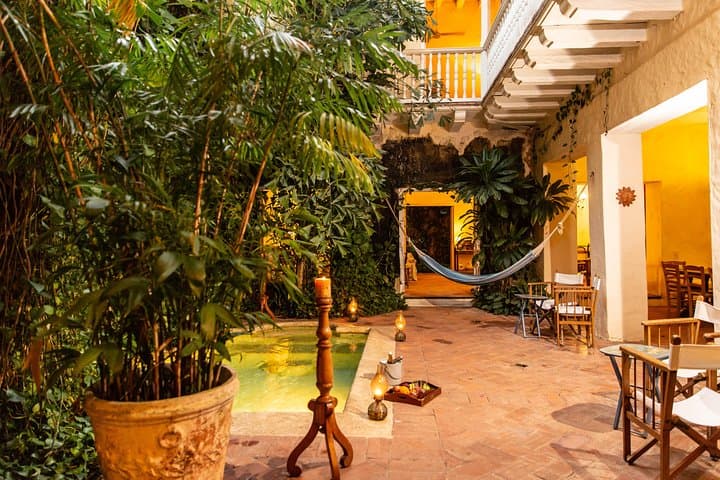 Cartagena Historic Center: Professional Photography Walking Tour photo 4