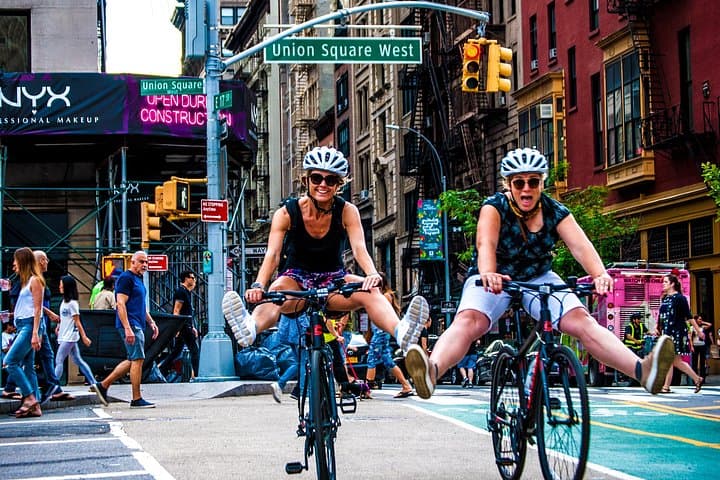 Lower Manhattan Bike Tour: 8-Mile Guided Ride From Manhattan Bridge to Battery Park photo 3