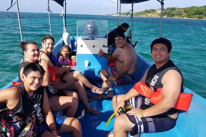 Roatan 2-Stop Snorkeling and Island City Tour — Reef, Rum & Hilltop Views photo 2