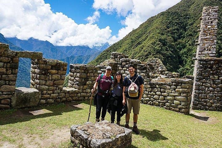 Short Inca Trail 2-Day Trek to Machu Picchu: Sun Gate & Wiñaywayna photo 3