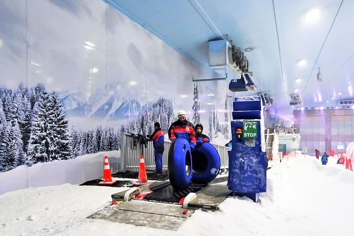 Ski Egypt: Private Indoor Ski Resort Tour in Cairo photo 2