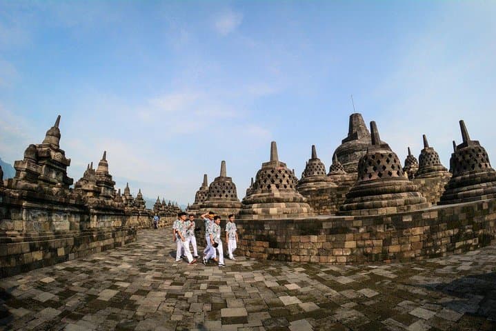 Punthuk Setumbu Sunrise, Borobudur & Merapi Lava Jeep Tour photo 5