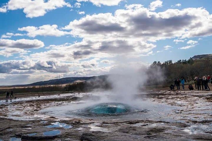 Private Golden Circle Classic Tour from Reykjavik — Guide to Þingvellir, Geysir, Gullfoss & Kerid photo 4