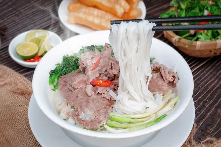 Hanoi Walking Street Food Tour: Old Quarter Bites & Egg Coffee Experience