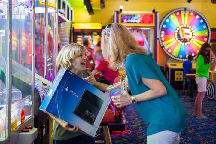 Arcade City Pigeon Forge Play Card Guide: How to Maximize Games, Prizes & Family Fun photo 1