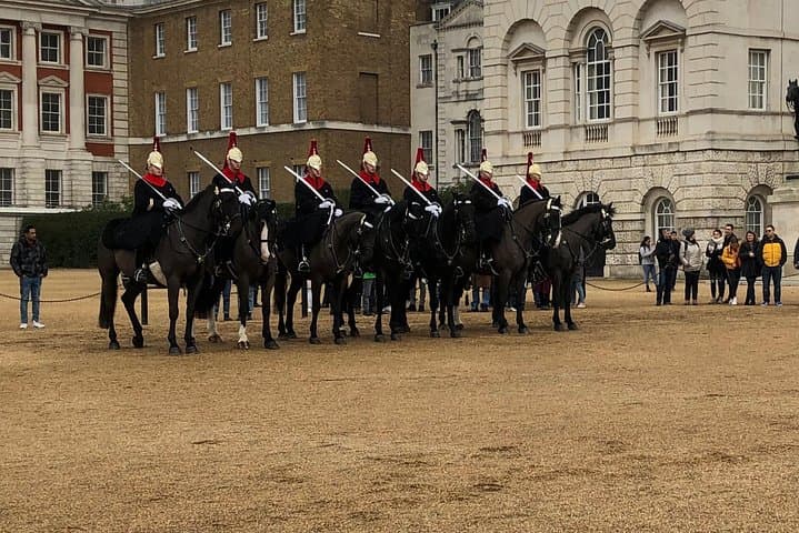 Royal London Grand Tour: Private Chauffeur with a Blue Badge Guide