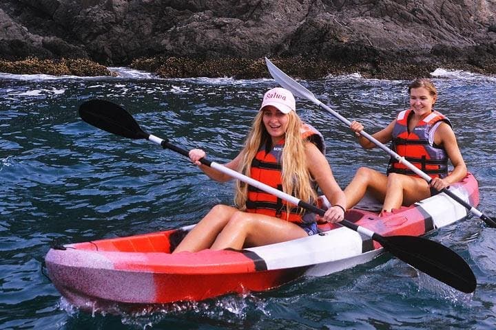 Kayaking Al Marjan Island: Coastal Paddling in Ras Al Khaimah photo 2