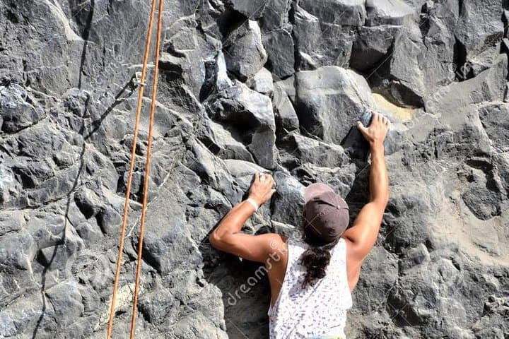 Rock Climbing in Baños: Natural Walls at the Holy Water Baths photo 4